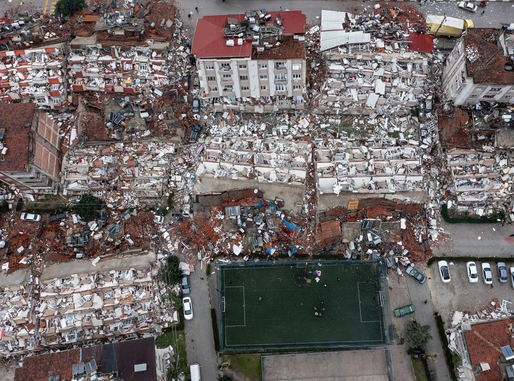 A Strong Earthquake Hits turkey 7.8 magnitude earthquake hits Turkey